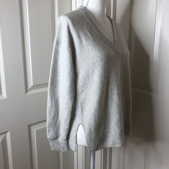 NEW Madewell Bartlett V Neck Pullover Wool Sweater in Heather Smoke Small - Picture 6 of 10